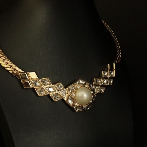 Pharaoh's Radiance - Image 4